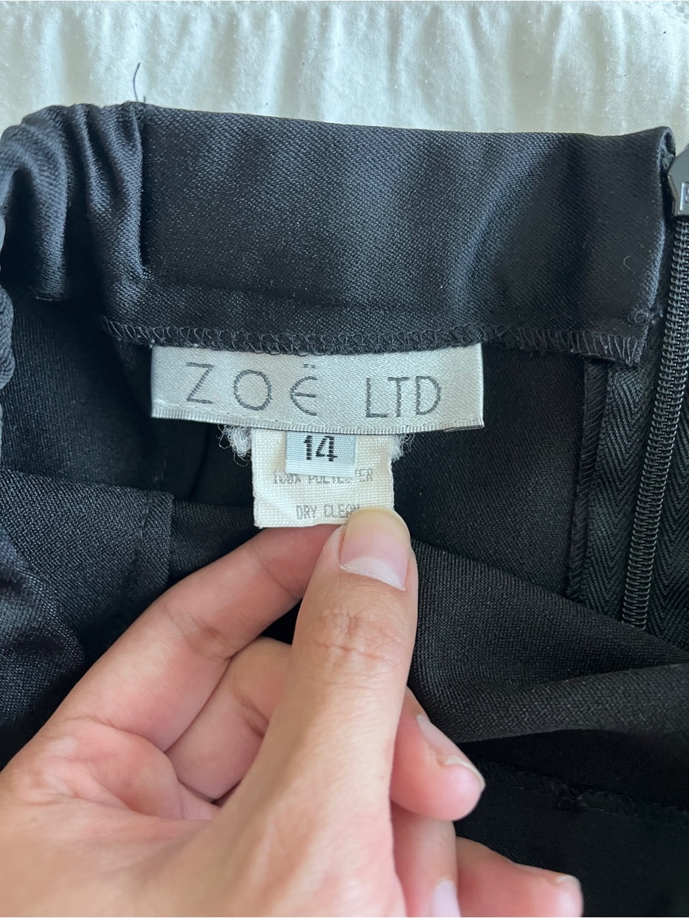 Vintage Zoë Ltd black mini skirt - Picture 3 of 3